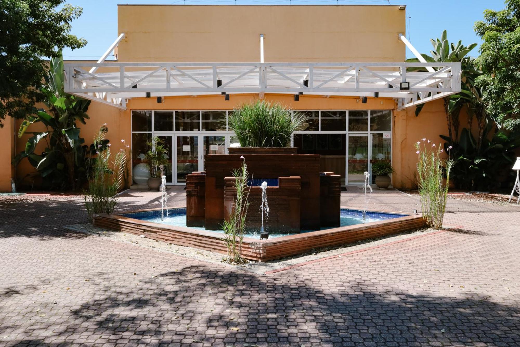 Hotel Carlton Plaza Baoba Taubaté Exteriér fotografie